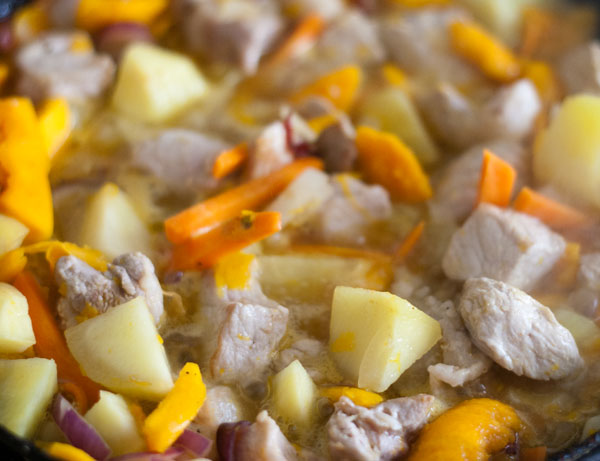 тыквенное рагу еще на сковородке